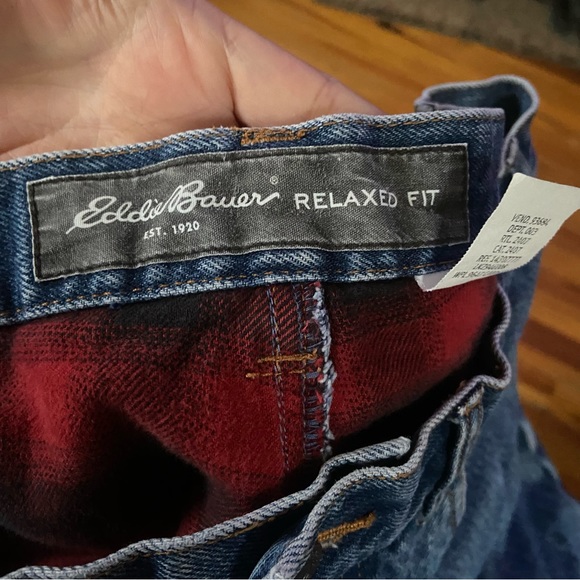Eddie Bauer lined blue jeans 36 waist 30 length - Picture 4 of 7